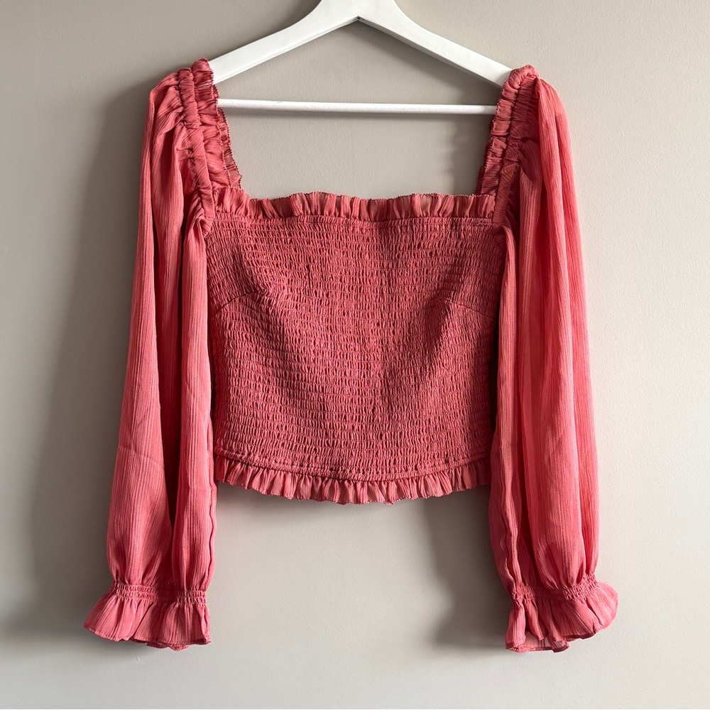 ❌SOLD❌ Astr Cropped Smocked Long Sleeve Blouse